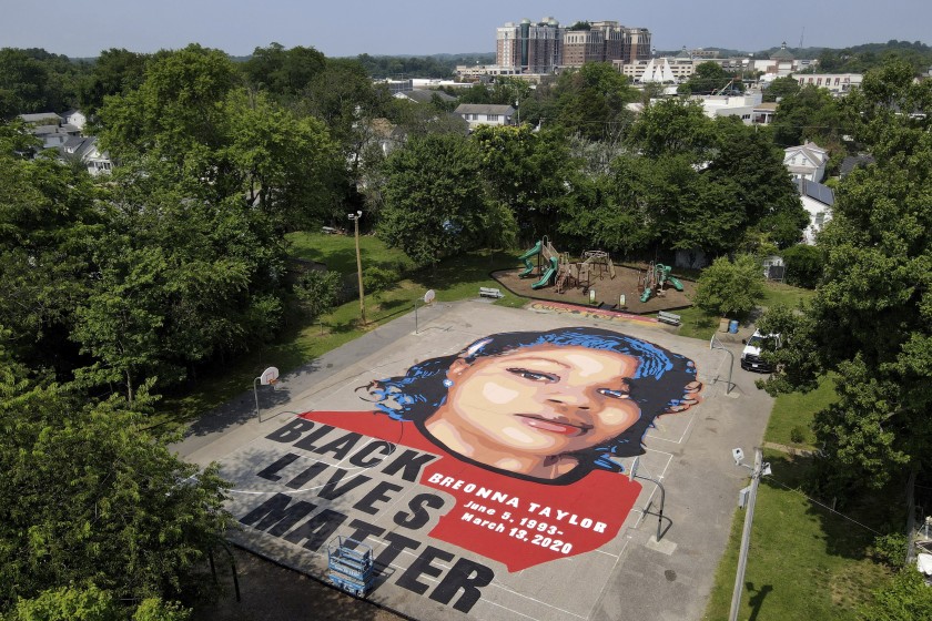 A ground mural depicts Breonna Taylor at Chambers Park in Annapolis, Md.(Julio Cortez / Associated Press)